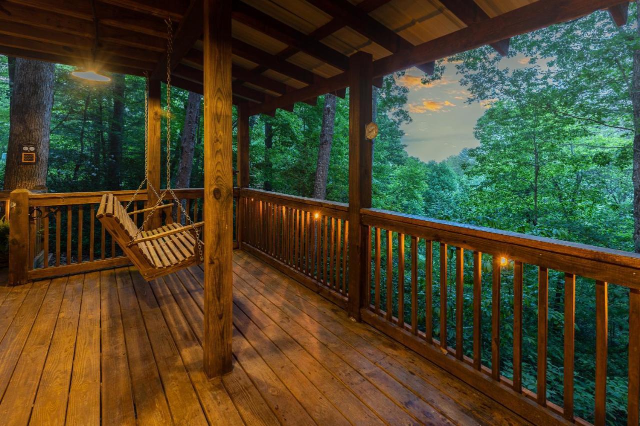 Secluded Sunrise Ridge-10 Min From Blue Ridge, King Beds, Hot Tub, 2 Porches, Fireplace Wood Burning, Mountain View, Cozy エクステリア 写真