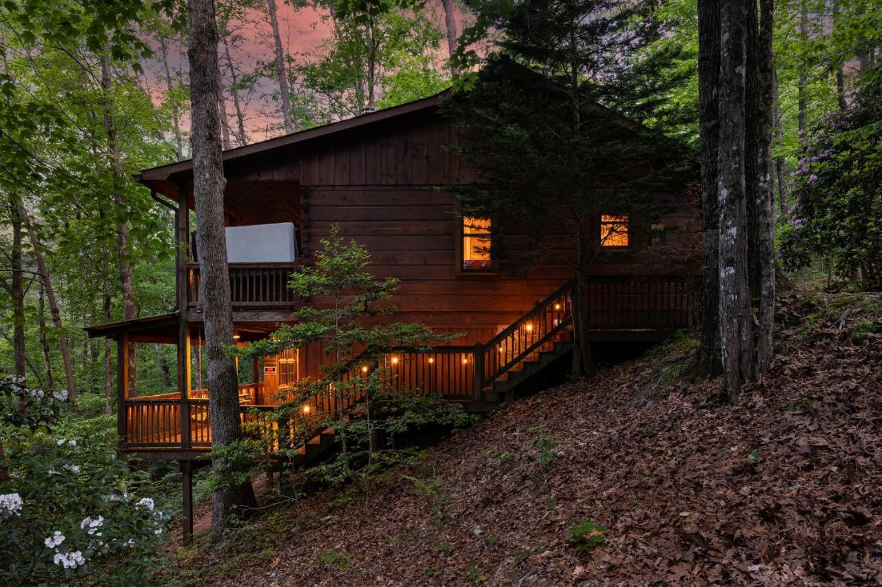 Secluded Sunrise Ridge-10 Min From Blue Ridge, King Beds, Hot Tub, 2 Porches, Fireplace Wood Burning, Mountain View, Cozy エクステリア 写真